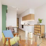 Ap With A Balcony- Podgorze- Kalwaryjska 34 아파트 *