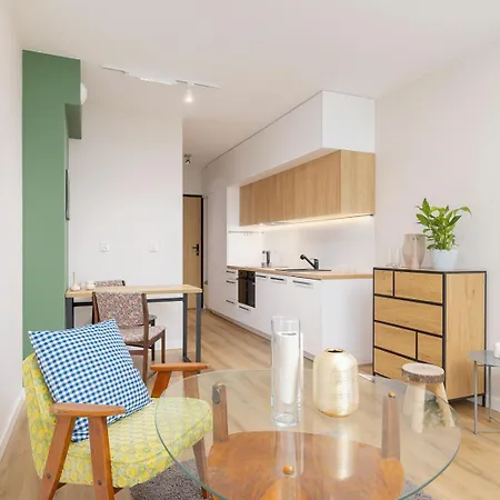 Ap With A Balcony- Podgorze- Kalwaryjska 34 Апартаменты *