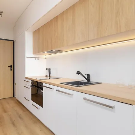 Ap With A Balcony- Podgorze- Kalwaryjska 34 Апартаменты *