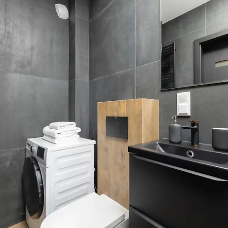 Ap With A Balcony- Podgorze- Kalwaryjska 34 Apartamento *